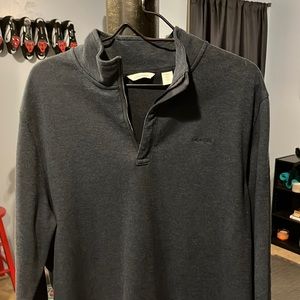 Long sleeve 1/4 zip Calvin Klein shirt